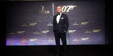 Daniel Craig
