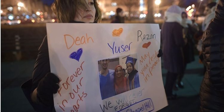 Italy shooting three woman killed