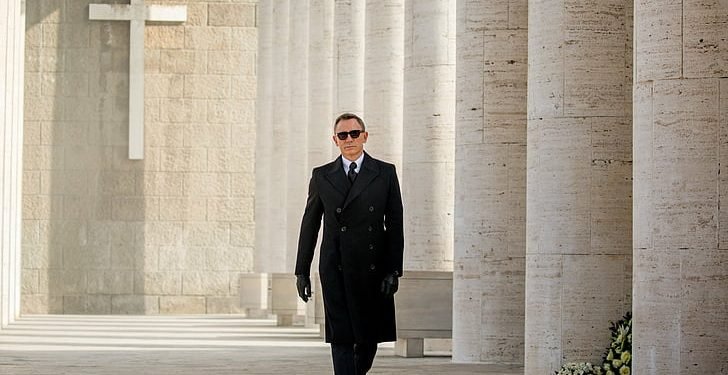 Daniel Craig